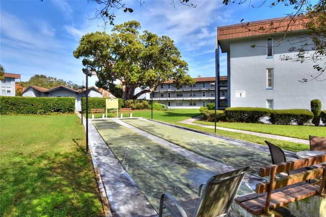 333 LAKE HOWARD DRIVE NW 113D, Winter Haven, FL 33880