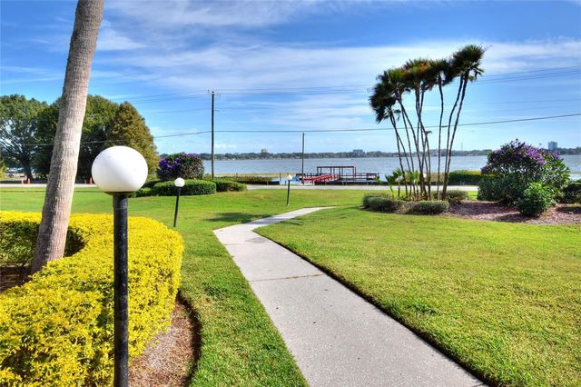 333 LAKE HOWARD DRIVE NW 113D, Winter Haven, FL 33880