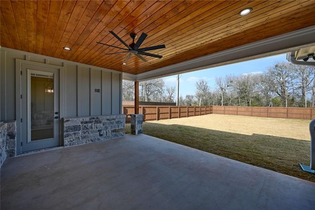 746 Lake Day Drive, Somerville, TX 77879