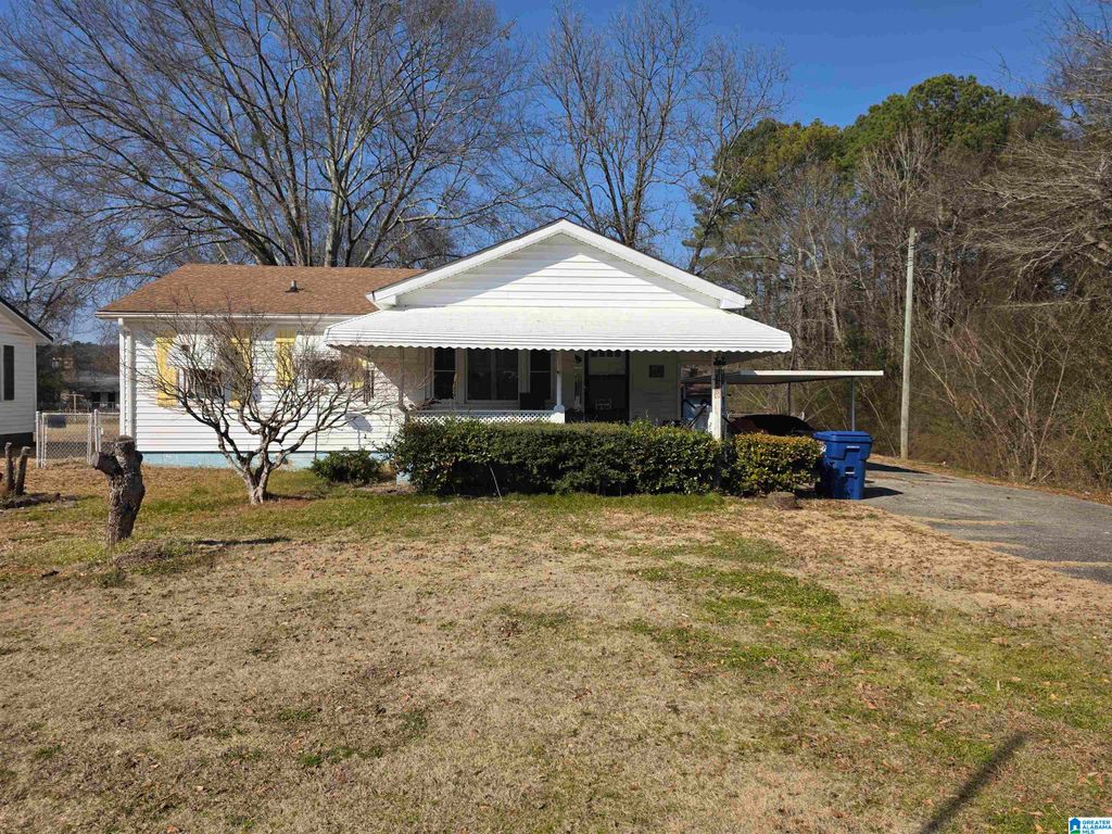 537 LEAHY CIRCLE, Talladega, AL 35160