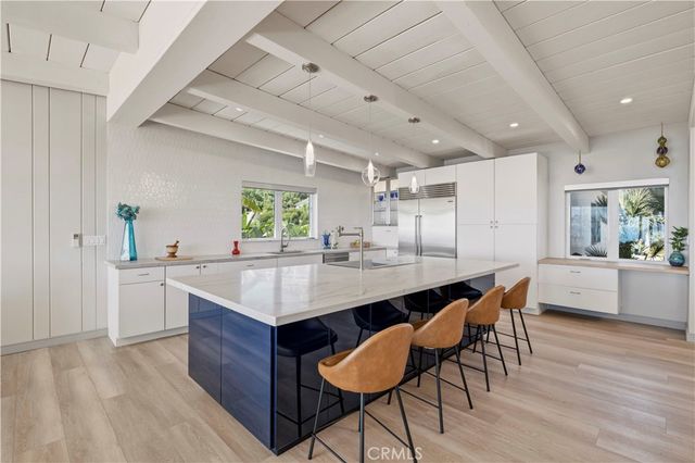 186 N Kalorama, Ventura, CA 93001