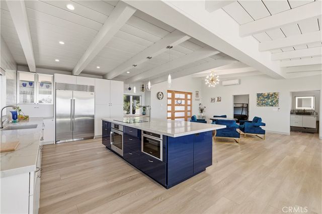 186 N Kalorama, Ventura, CA 93001