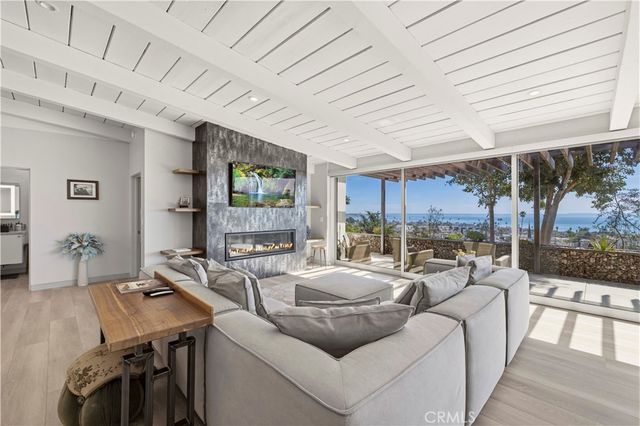 186 N Kalorama, Ventura, CA 93001