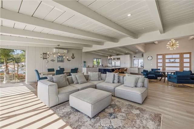 186 N Kalorama, Ventura, CA 93001