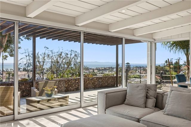 186 N Kalorama, Ventura, CA 93001