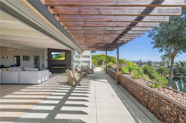 186 N Kalorama, Ventura, CA 93001