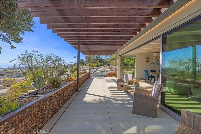 186 N Kalorama, Ventura, CA 93001