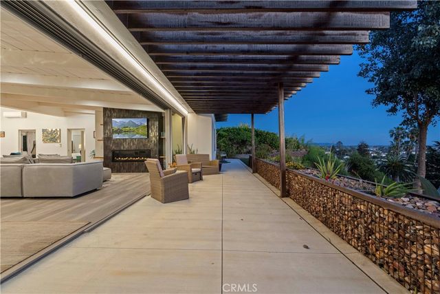 186 N Kalorama, Ventura, CA 93001