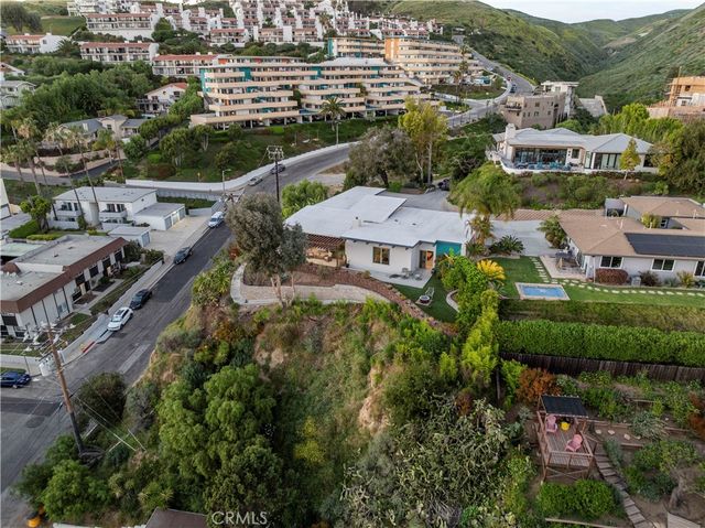 186 N Kalorama, Ventura, CA 93001