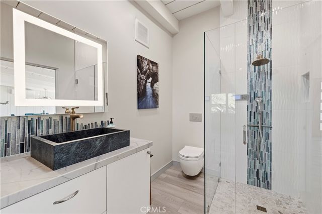 186 N Kalorama, Ventura, CA 93001