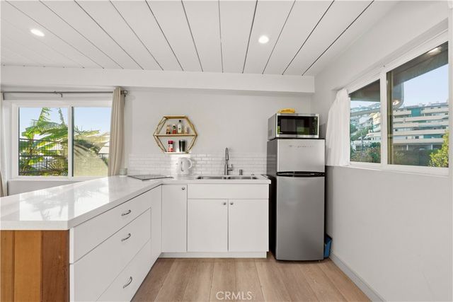 186 N Kalorama, Ventura, CA 93001