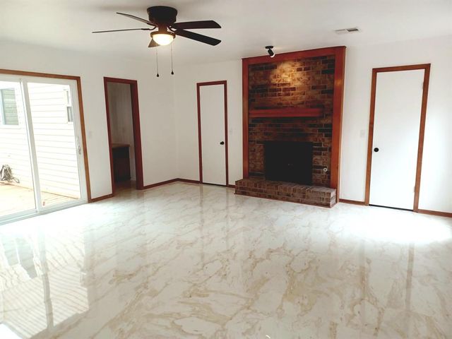 724 Westridge Court, Yukon, OK 73099