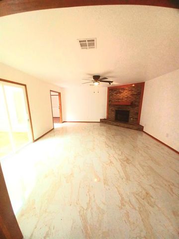 724 Westridge Court, Yukon, OK 73099