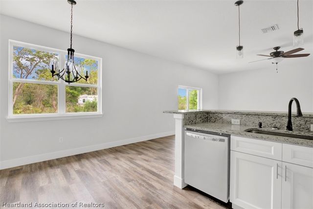 301 Oak Knolls Circle, Sebring, FL 33876
