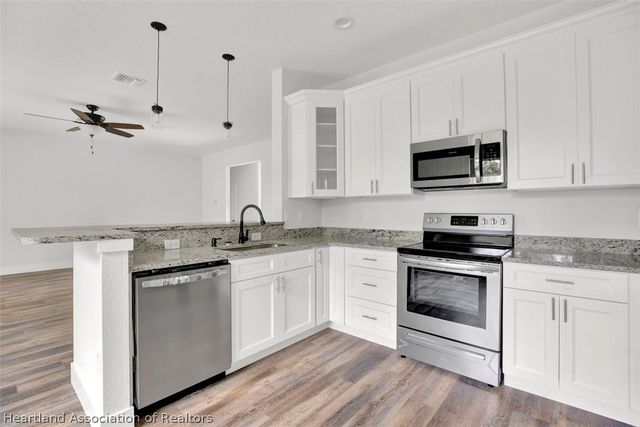 301 Oak Knolls Circle, Sebring, FL 33876