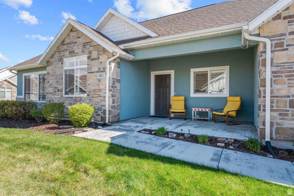 Image 23 of property listing at 442 N PINTAIL LN #C, Vineyard, UT 84059