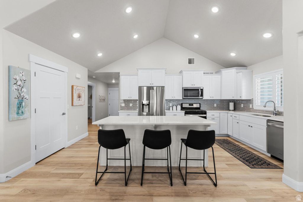 Image 4 of property listing at 442 N PINTAIL LN #C, Vineyard, UT 84059