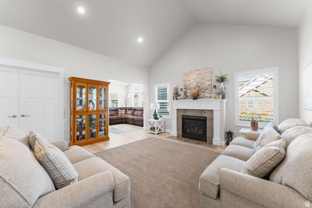 Image 10 of property listing at 442 N PINTAIL LN #C, Vineyard, UT 84059