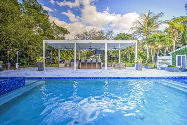 6402 SW 185TH WAY, Southwest Ranches, FL 33332