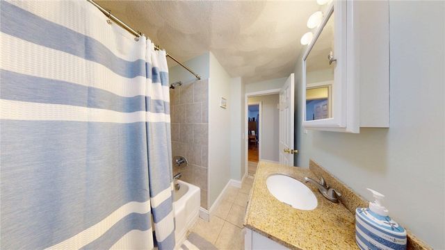 36 Rosemont Avenue, Johnston, RI 02919
