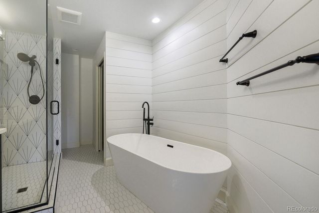 5425 Country Club Drive, Larkspur, CO 80118