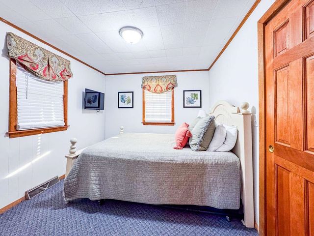 12 Beach Street, Alton, NH 03810
