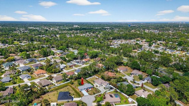 10 Wavra Place, Palm Coast, FL 32164