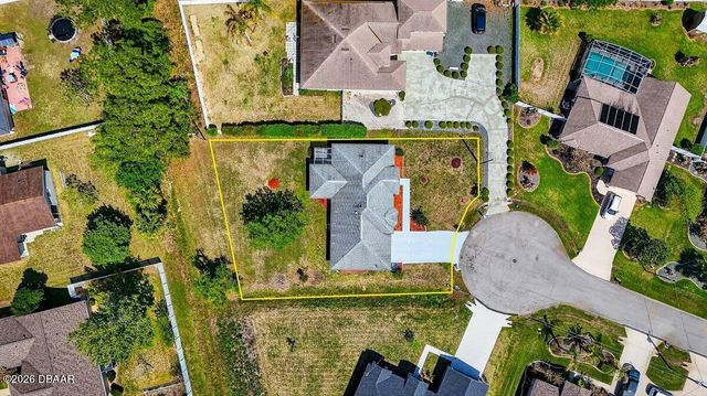 10 Wavra Place, Palm Coast, FL 32164