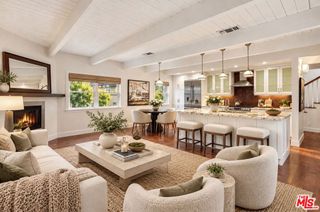 1100 N Beverly Glen Boulevard, Los Angeles, CA 90077