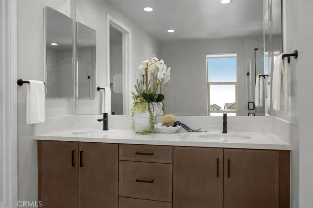 221 Mercury, Irvine, CA 92618