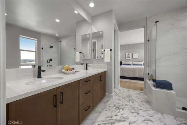 221 Mercury, Irvine, CA 92618