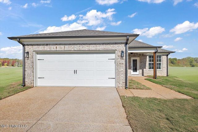 433 Sunflower Street, Nesbit, MS 38651