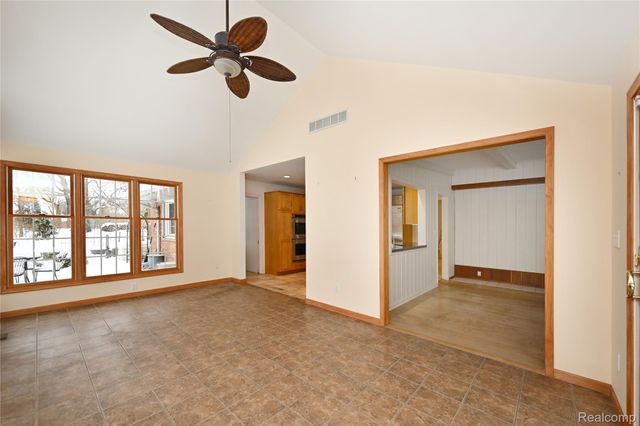 5671 Shadow Lane, Bloomfield Hills, MI 48302