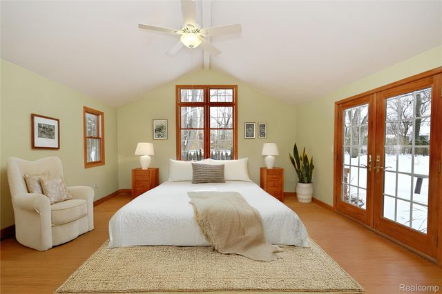 5671 Shadow Lane, Bloomfield Hills, MI 48302