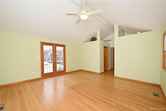 5671 Shadow Lane, Bloomfield Hills, MI 48302