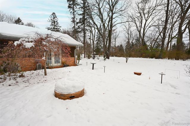 5671 Shadow Lane, Bloomfield Hills, MI 48302