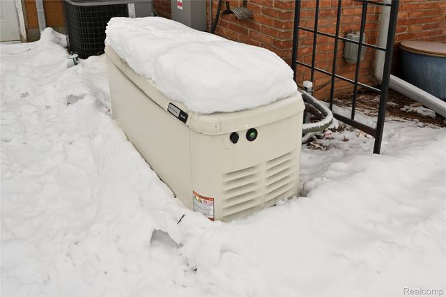 5671 Shadow Lane, Bloomfield Hills, MI 48302