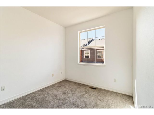 9219 Kornbrust Cir, Lone Tree, CO 80124