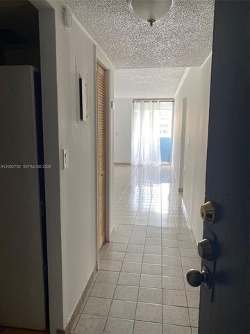 5050 NW 7th Street PH5, Miami, FL 33126