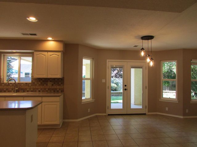 9108 Surrey Road NE, Albuquerque, NM 87109