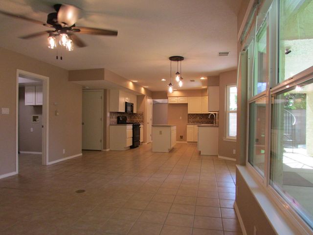 9108 Surrey Road NE, Albuquerque, NM 87109