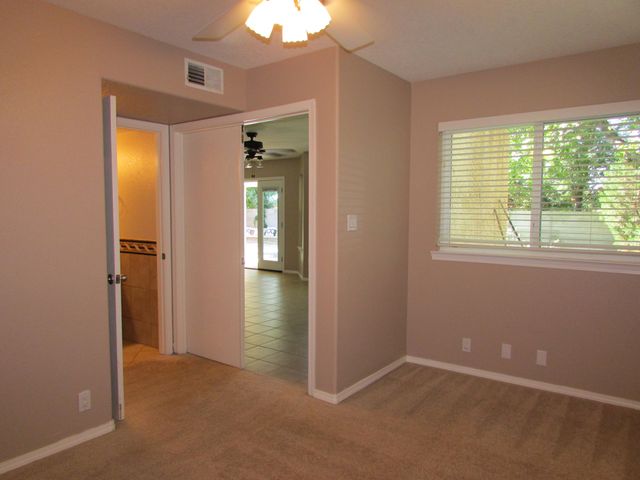 9108 Surrey Road NE, Albuquerque, NM 87109