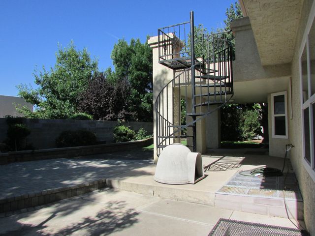 9108 Surrey Road NE, Albuquerque, NM 87109