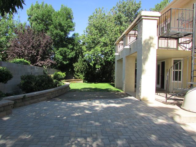 9108 Surrey Road NE, Albuquerque, NM 87109