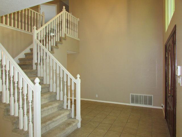 9108 Surrey Road NE, Albuquerque, NM 87109