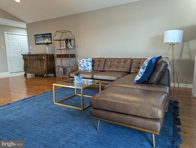 112-G ALMA MATER CT, State College, PA 16803