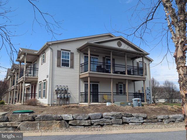 112-G ALMA MATER CT, State College, PA 16803