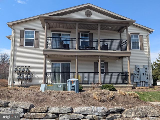 112-G ALMA MATER CT, State College, PA 16803