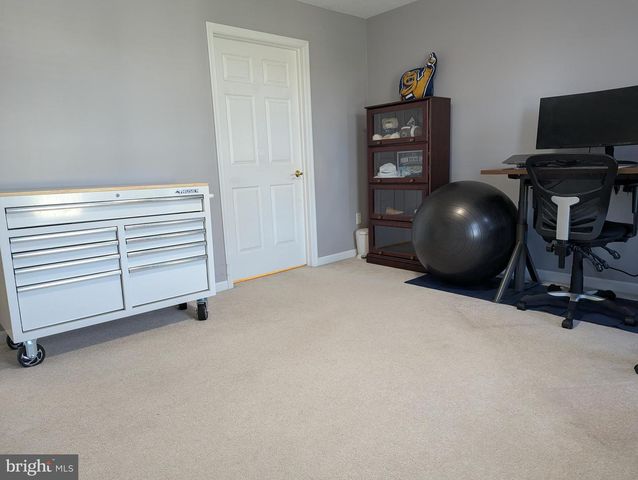 112-G ALMA MATER CT, State College, PA 16803