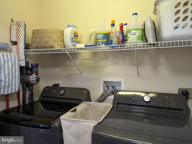 112-G ALMA MATER CT, State College, PA 16803